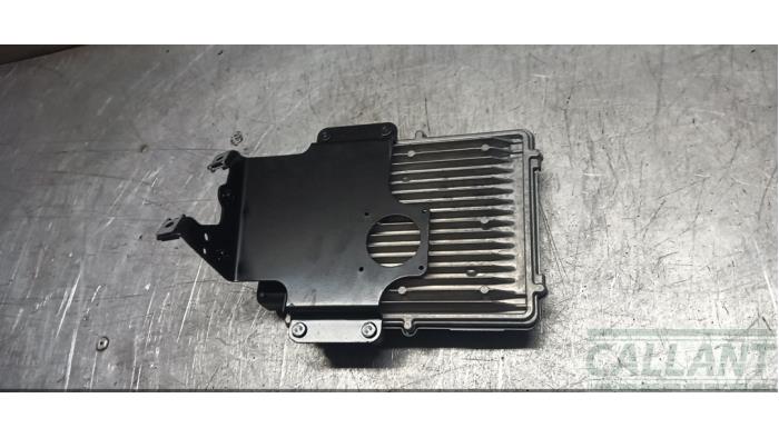 Engine management computer from a Land Rover Range Rover Sport (LW) 3.0 SDV6 2016