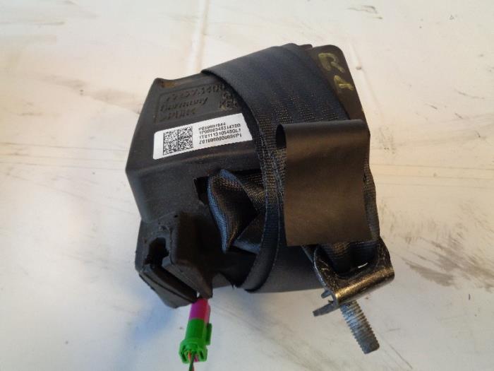 Volvo XC60 Rear seatbelt tensioners, right stock | ProxyParts.com