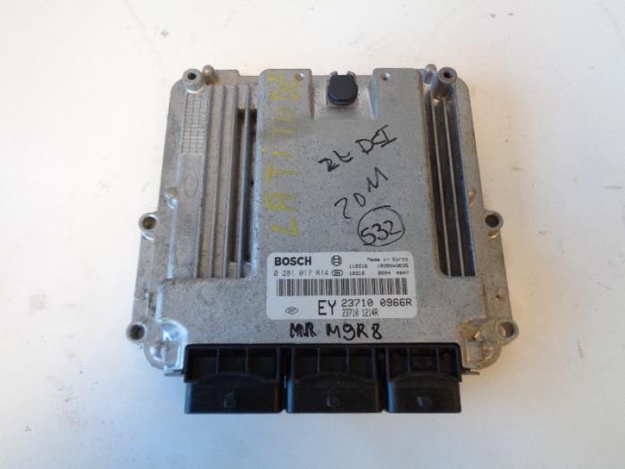 Used Engine management computer Renault Latitude 2.0 dCi 16V 175 FAP Price on request offered by Autohandel-Smet Gebroeders NV