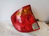 Taillight, left from a Hyundai Accent, 2000 / 2006 1.6 16V, Hatchback, Petrol, 1.599cc, 77kW (105pk), FWD, G4ED, 2002-12 / 2005-11 2005