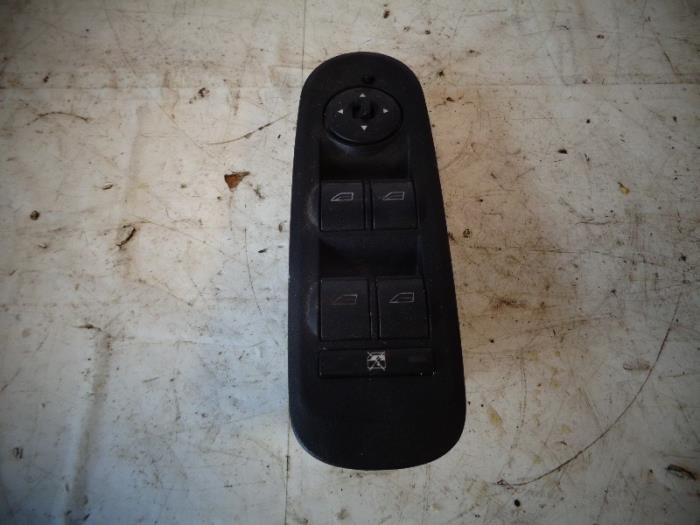 Electric window switch from a Ford S-Max (GBW) 2.0 TDCi 16V 140 2006