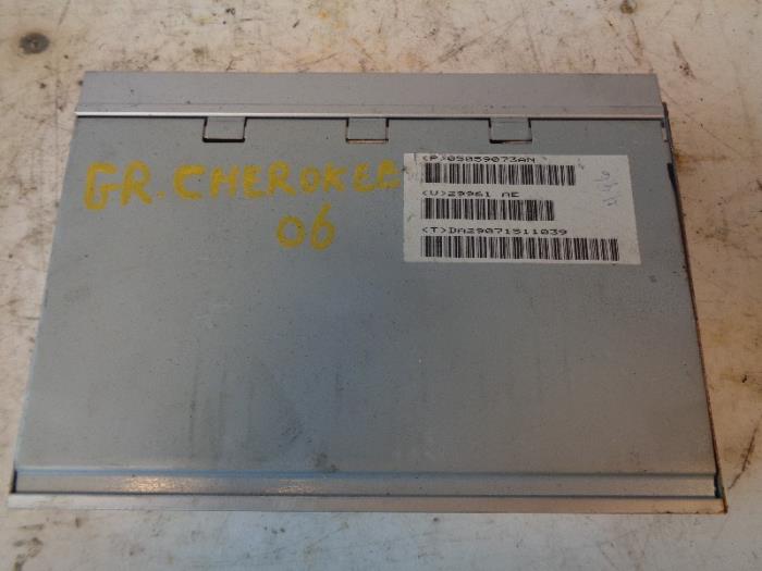 Usagé Ordinateur divers Jeep Grand Cherokee (WH/WK) 3.0 CRD V6 24V DPF Prix sur demande proposé par Autohandel-Smet Gebroeders NV