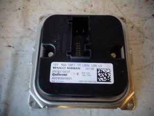 Used Xenon Starter Renault Clio IV (5R) 1.2 16V Price on request offered by Autohandel-Smet Gebroeders NV