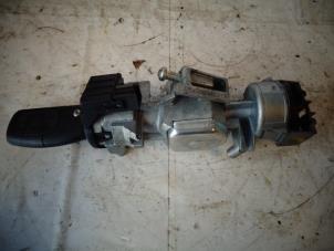 Used Ignition lock + key Ford S-Max (GBW) 2.0 TDCi 16V 140 Price on request offered by Autohandel-Smet Gebroeders NV