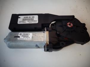 Used Sunroof motor Opel Antara (LA6) 2.0 CDTI 16V 4x4 Price on request offered by Autohandel-Smet Gebroeders NV