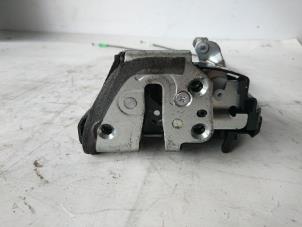 Used Door lock cylinder, right Toyota Avensis Wagon (T27) 2.0 16V D-4D-F Price on request offered by Autohandel-Smet Gebroeders NV