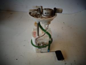 Used Electric fuel pump Hyundai iX20 (JC) 1.4 CRDi 16V Price on request offered by Autohandel-Smet Gebroeders NV
