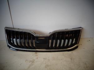 Used Grille Skoda Octavia Combi (5EAC) 1.4 TSI 16V G-TEC Price on request offered by Autohandel-Smet Gebroeders NV