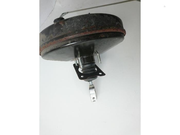 Usagé Assistant de freinage Toyota Avensis Wagon (T27) 2.0 16V D-4D-F Prix sur demande proposé par Autohandel-Smet Gebroeders NV