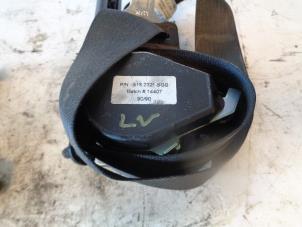 Used Front seatbelt, left Isuzu D-Max 3.0 D 4x4 Price on request offered by Autohandel-Smet Gebroeders NV