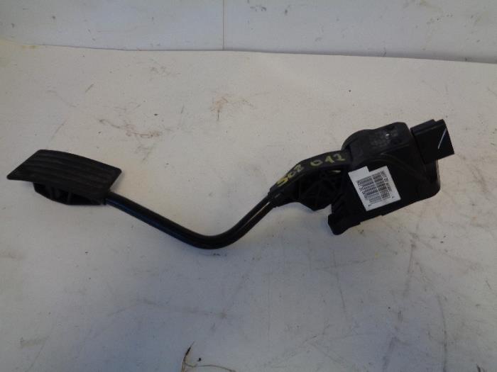 Begagnade Gaspedalsensor Peugeot 508 SW (8E/8U) 1.6 e-HDi 16V Pris på förfrågan erbjuds av Autohandel-Smet Gebroeders NV