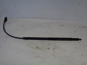 Used Rear gas strut, right Peugeot 508 SW (8E/8U) 1.6 e-HDi 16V Price on request offered by Autohandel-Smet Gebroeders NV
