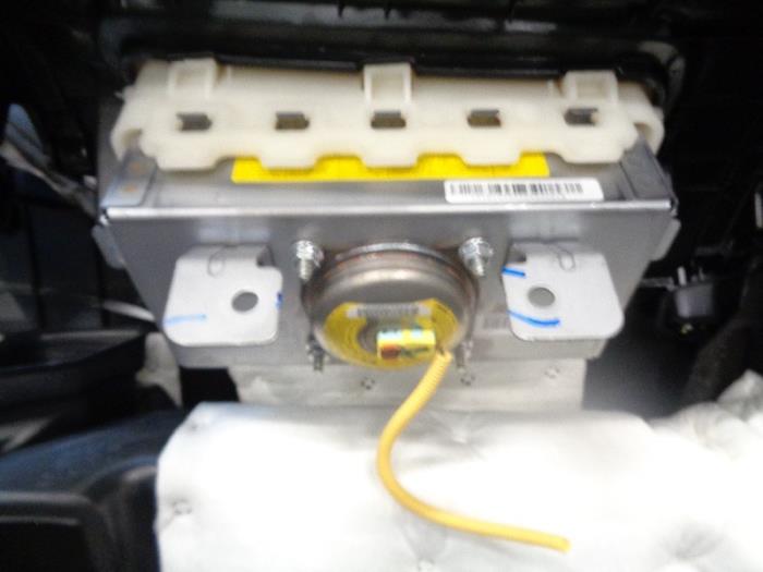 Right airbag (dashboard) from a Hyundai i40 CW (VFC) 1.7 CRDi 16V 2014
