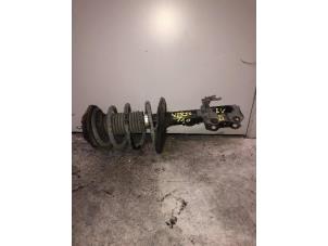 Used Fronts shock absorber, left Toyota Verso 2.0 16V D-4D-F Price on request offered by Autohandel-Smet Gebroeders NV