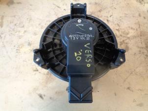 Usados Motor de ventilador de calefactor Toyota Verso 2.0 16V D-4D-F Precio de solicitud ofrecido por Autohandel-Smet Gebroeders NV