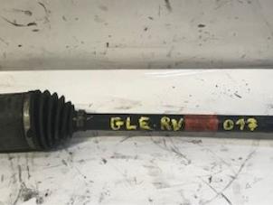 Used Front drive shaft, right Mercedes GLE (W166) Price on request offered by Autohandel-Smet Gebroeders NV