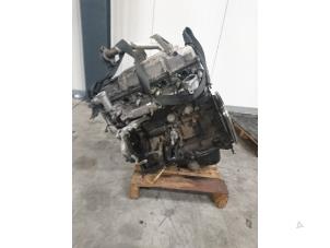 Used Engine Mitsubishi Pajero Canvas Top (V6/7) 3.2 DI-D 16V Price on request offered by Autohandel-Smet Gebroeders NV