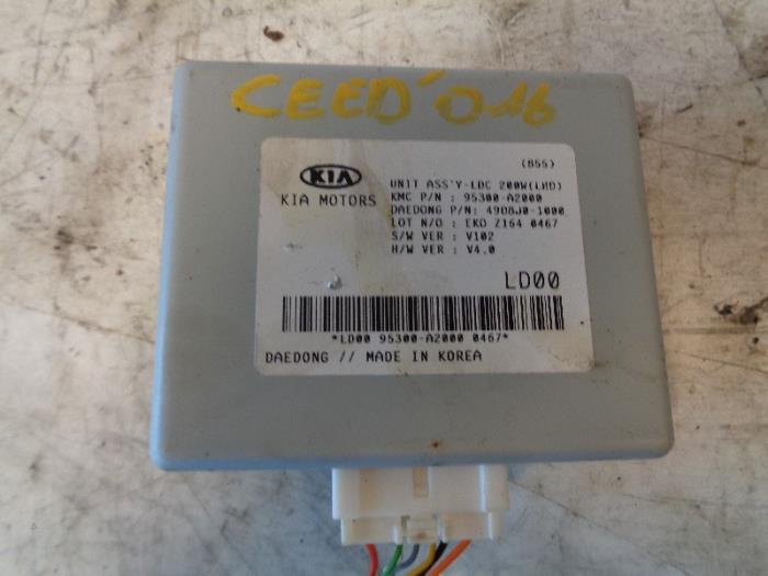 Used Computer, miscellaneous Kia Cee'd (JDB5) 1.0i T-GDi 12V 120 Price on request offered by Autohandel-Smet Gebroeders NV