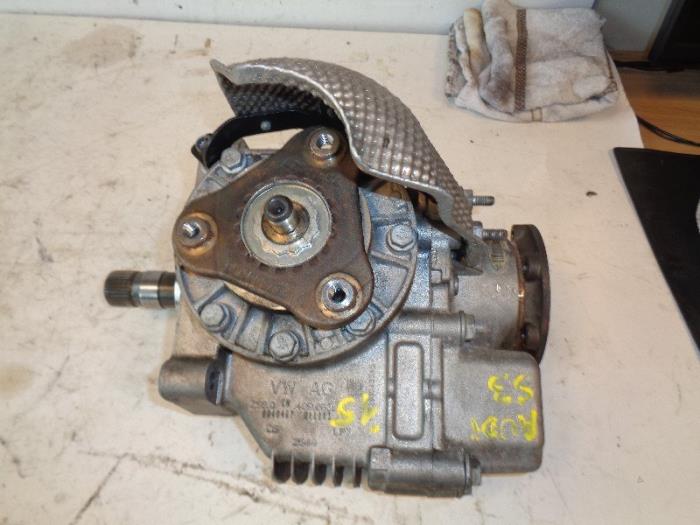 Used Front differential Audi S3 Sportback (8VA/8VF) 2.0 T FSI 16V Price on request offered by Autohandel-Smet Gebroeders NV