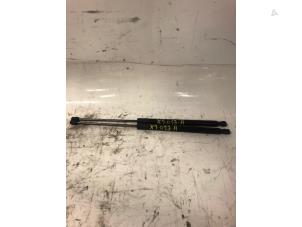 Used Set of gas struts for boot BMW X1 (E84) sDrive 18d 2.0 16V Price on request offered by Autohandel-Smet Gebroeders NV