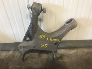Used Rear lower wishbone, left BMW X5 (F15) M50d 3.0 24V Price on request offered by Autohandel-Smet Gebroeders NV