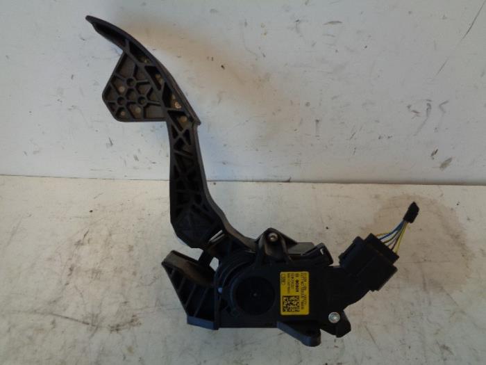 Begagnade Gaspedalsensor Skoda Fabia III (NJ3) 1.2 TSI 16V Pris på förfrågan erbjuds av Autohandel-Smet Gebroeders NV