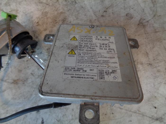 Używane Starter ksenonowy Mitsubishi ASX 1.8 DI-D HP MIVEC 16V Cena na żądanie oferowane przez Autohandel-Smet Gebroeders NV