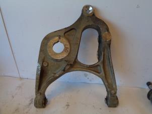 Used Rear lower wishbone, left Mercedes GLE (W166) Price on request offered by Autohandel-Smet Gebroeders NV