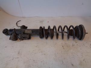 Used Rear shock absorber, right BMW 5 serie (F10) 520d 16V Price on request offered by Autohandel-Smet Gebroeders NV