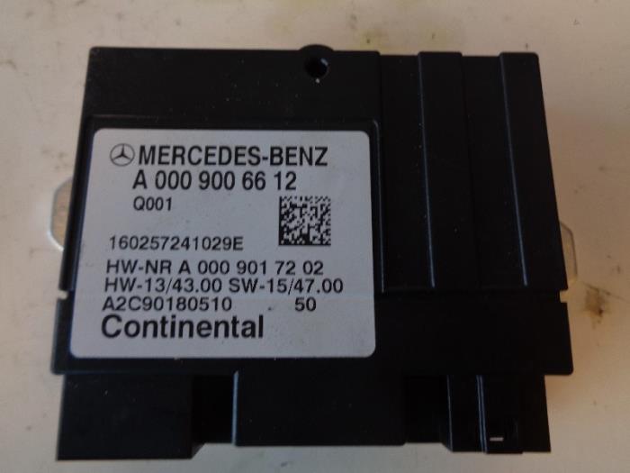 Used Computer, miscellaneous Mercedes C Estate (S205) C-200 BlueTEC, C-200 d 1.6 16V Price on request offered by Autohandel-Smet Gebroeders NV