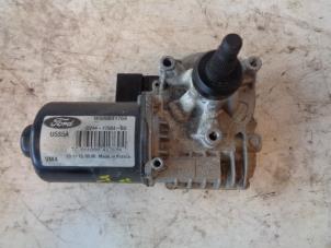 Used Front wiper motor Ford Kuga II (DM2) 2.0 TDCi 16V 140 Price on request offered by Autohandel-Smet Gebroeders NV