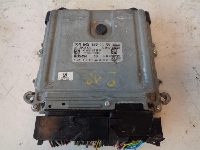 Used Engine management computer Mercedes E (C207) Price on request offered by Autohandel-Smet Gebroeders NV