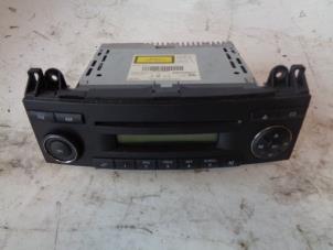 Usagé Radio Volkswagen Crafter 2.0 BiTDI Prix sur demande proposé par Autohandel-Smet Gebroeders NV