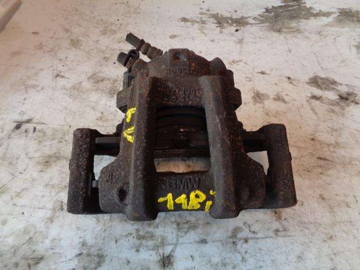 Gebrauchte Bremszange links vorne BMW 1 serie (F20) 120i 1.6 16V Preis auf Anfrage angeboten von Autohandel-Smet Gebroeders NV