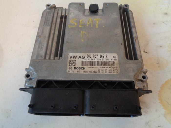 Used Engine management computer Seat Leon ST (5FF) 2.0 TDI FR 16V Price on request offered by Autohandel-Smet Gebroeders NV