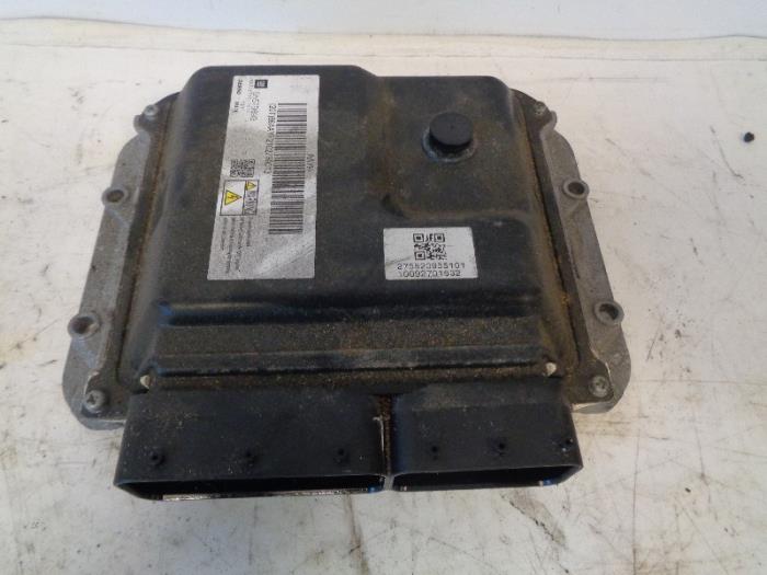 Used Engine management computer Opel Meriva (B) 1.7 CDTI 16V Price on request offered by Autohandel-Smet Gebroeders NV