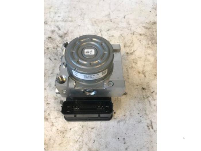 Gebrauchte ABS Pumpe Ford Usa Mustang VI Fastback 2.3 EcoBoost 16V Preis auf Anfrage angeboten von Autohandel-Smet Gebroeders NV