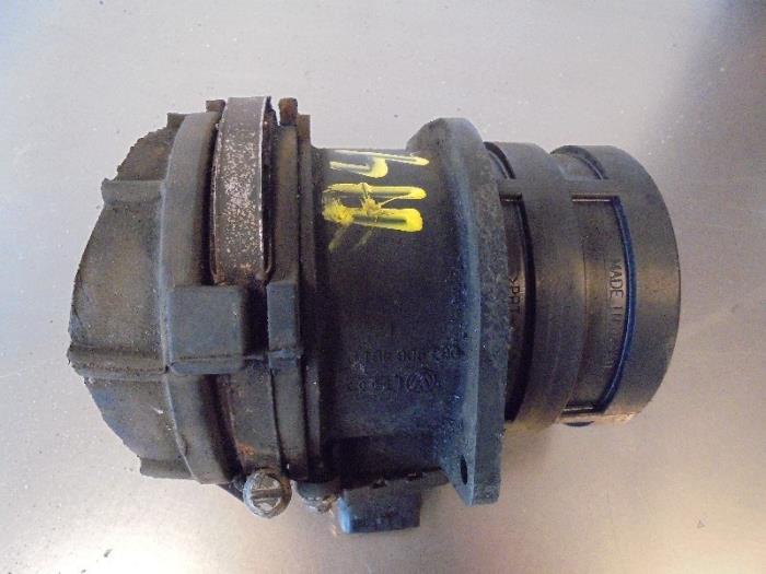 Airflow meter from a Audi A5 Cabrio (8F7) 2.0 TFSI 16V 2009