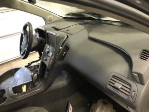 Gebrauchte Airbag rechts (Armaturenbrett) Opel Ampera-e 1.4 16V Preis auf Anfrage angeboten von Autohandel-Smet Gebroeders NV