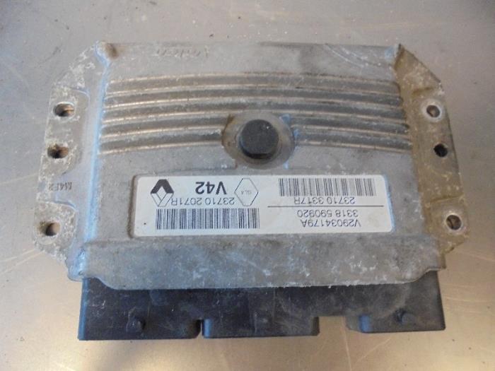 Used Engine management computer Dacia Sandero III 1.0 Sce 12V Price on request offered by Autohandel-Smet Gebroeders NV