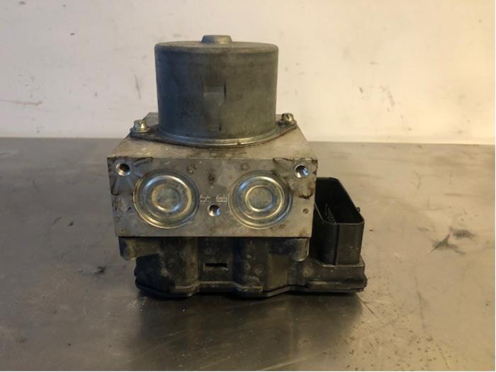 Begagnade ABS-pump Mini Clubman (R55) Pris på förfrågan erbjuds av Autohandel-Smet Gebroeders NV