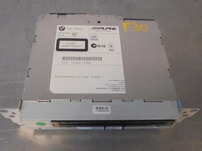 Navigation system BMW 3 serie 320d 2.0 16V 9298937 ALPINE