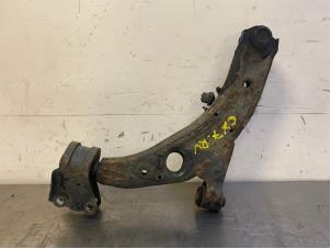 Used Front wishbone, right Mazda CX-7 Price on request offered by Autohandel-Smet Gebroeders NV