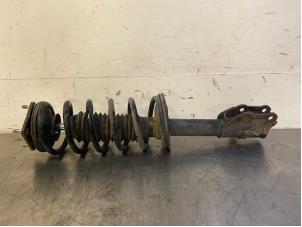 Used Front shock absorber, right Mazda CX-7 Price on request offered by Autohandel-Smet Gebroeders NV