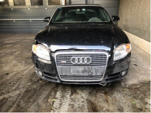 Used Front end, complete Audi A4 Cabriolet Quattro (B7) 3.0 TDI V6 24V Price on request offered by Autohandel-Smet Gebroeders NV
