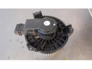Used Heating and ventilation fan motor Toyota Hi-lux IV 3.0 D4-D 16V 4x4 Price on request offered by Autohandel-Smet Gebroeders NV
