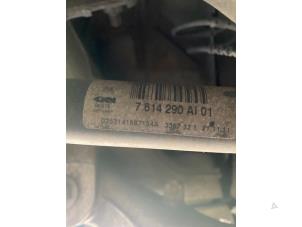 Used Drive shaft, rear right BMW 5 serie (F10) 525d xDrive 16V Price on request offered by Autohandel-Smet Gebroeders NV