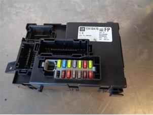 Usados Caja de fusibles Opel Meriva 1.4 Turbo 16V ecoFLEX Precio de solicitud ofrecido por Autohandel-Smet Gebroeders NV