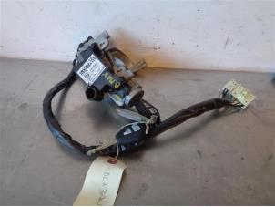 Used Ignition lock + key Isuzu D-Max 3.0 D 4x4 Price on request offered by Autohandel-Smet Gebroeders NV