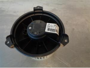 Used Heating and ventilation fan motor Landrover Vogue Price on request offered by Autohandel-Smet Gebroeders NV
